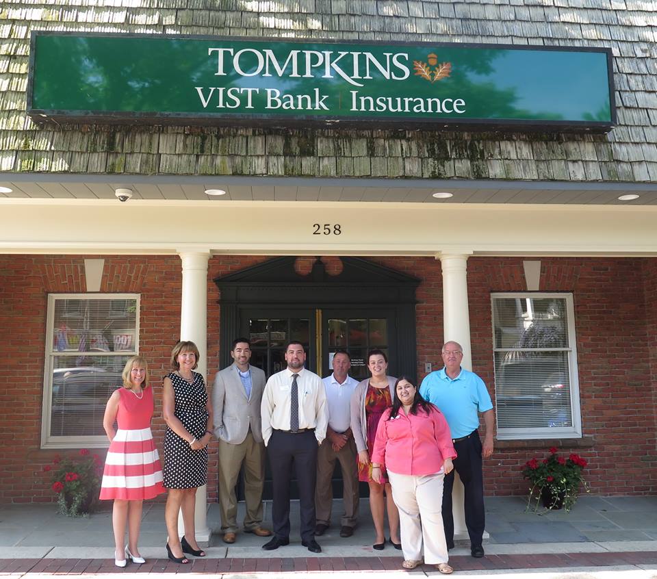 Tompkins VIST Bank Hosts Ribbon Cutting, Opening Celebration